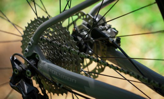 Better acceleration and cornering with short chainstay
